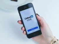 How to Optimize LinkedIn Live for Your Brand